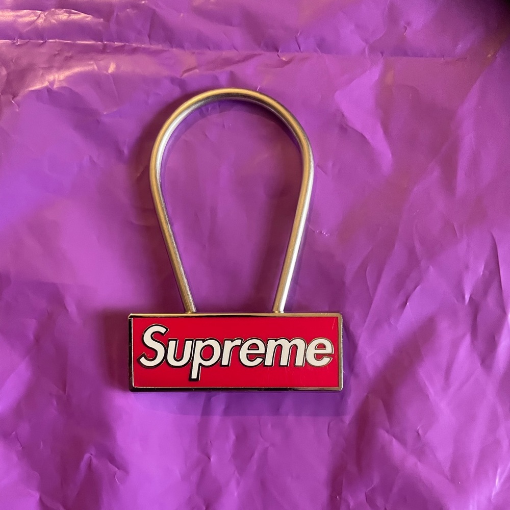 Supreme clip keychain